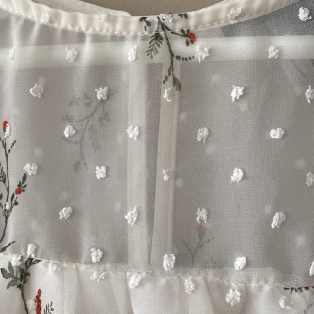 Forever 21 Floral Blouse - Picture 4 of 9